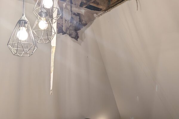 Schade in de woning na dak lekkage